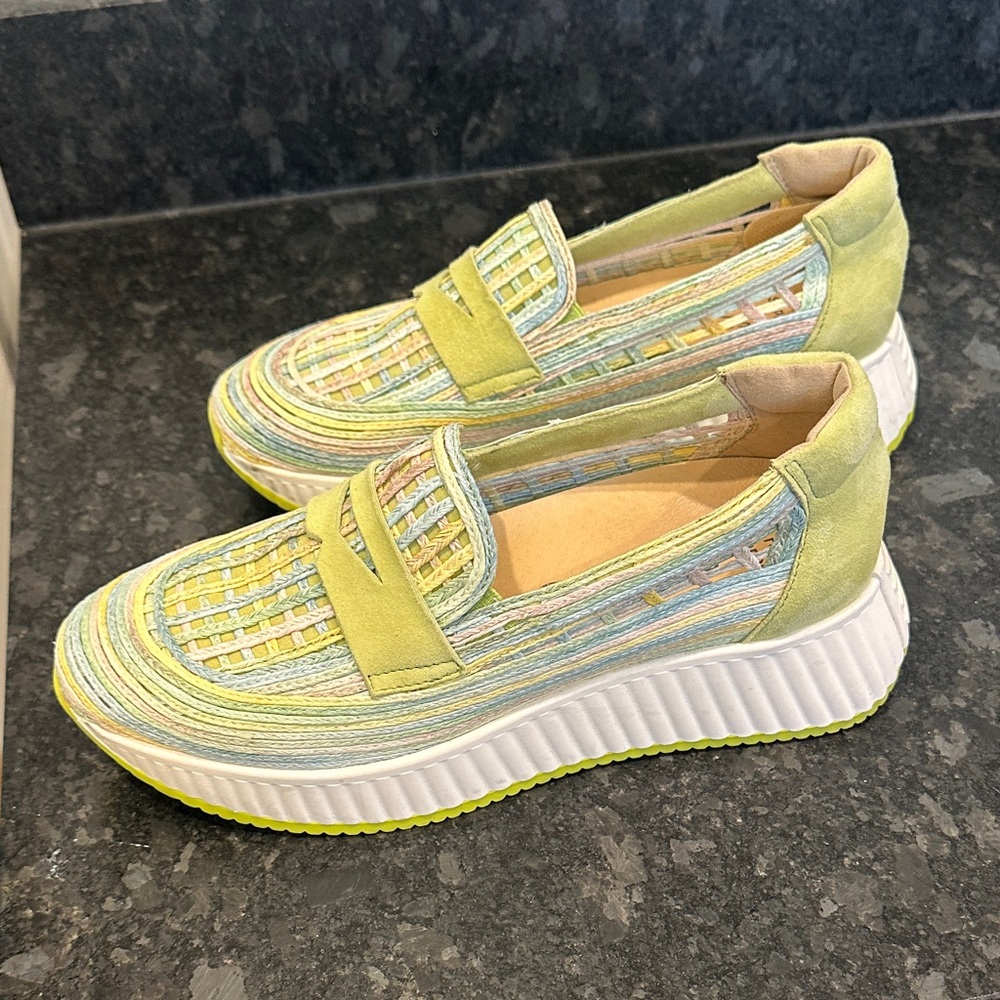 Softwaves Ardice Slip ons